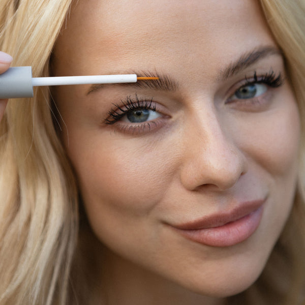 HAIRPLUS MAX – sérum na růst řas a obočí s keratinem