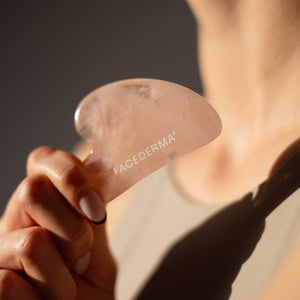 GUA SHA masážní kámen na obličej