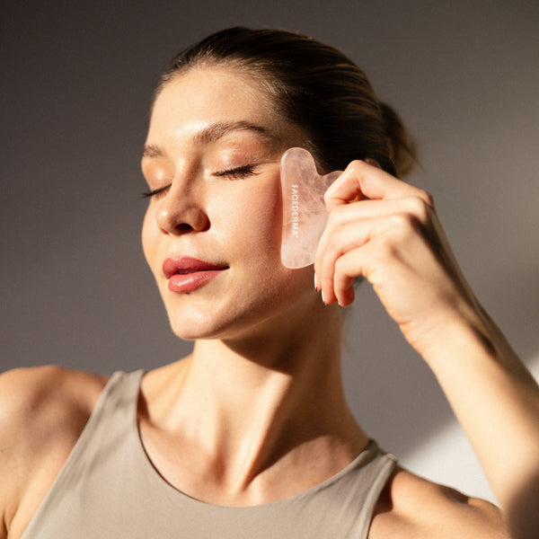 GUA SHA masážní kámen na obličej